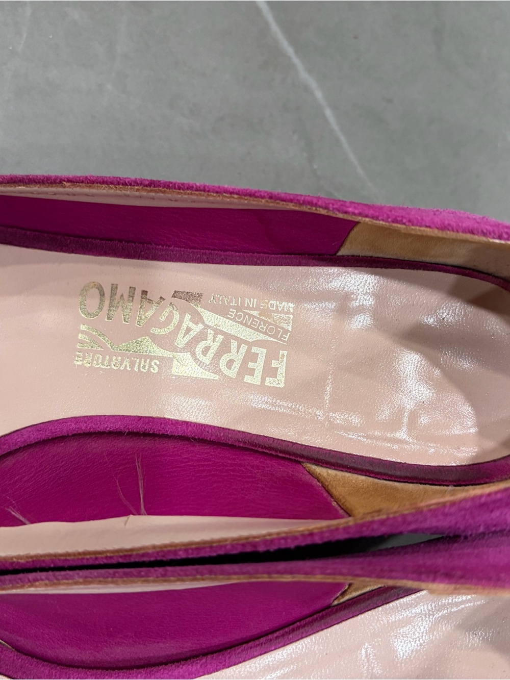 Salvatore Ferragamo Suede Ballet Flats in Fuchsia with Red Bow - Picture 5 of 11